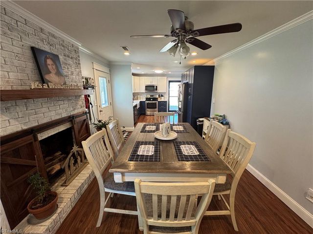 2436 Wickham Road, Kernersville, NC 27284