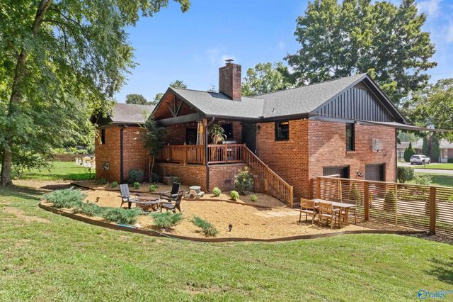 8124 Hickory Hill Lane SE, Huntsville, AL 35802