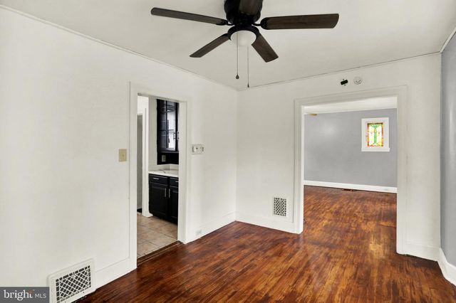 2532 GLENN TER, Reading, PA 19606