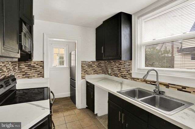 2532 GLENN TER, Reading, PA 19606