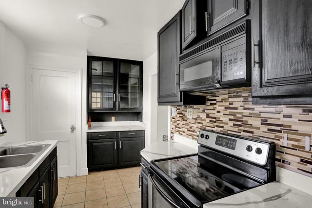 2532 GLENN TER, Reading, PA 19606