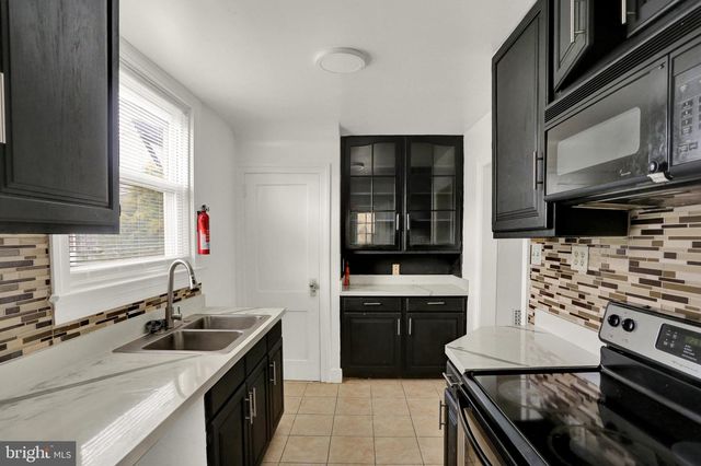 2532 GLENN TER, Reading, PA 19606