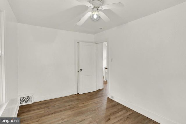 2532 GLENN TER, Reading, PA 19606