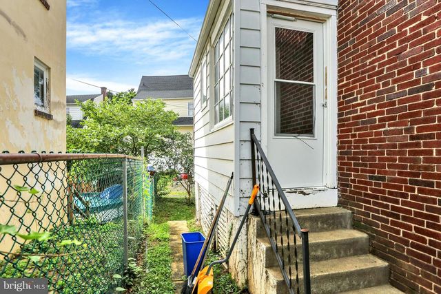 2532 GLENN TER, Reading, PA 19606