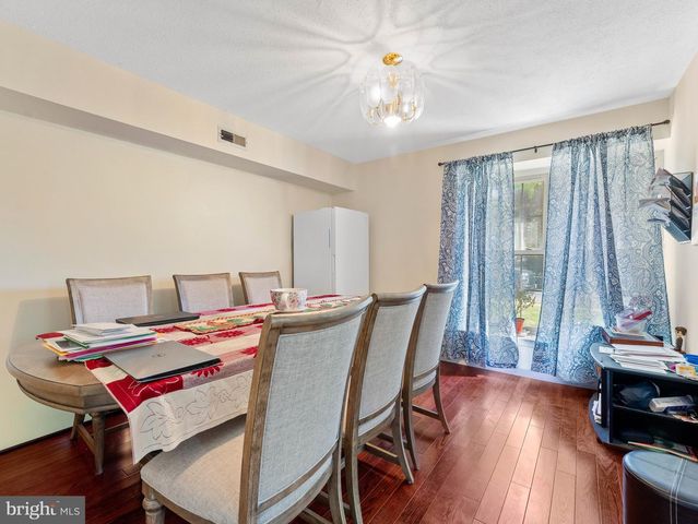 122 ABBEY RD, Voorhees, NJ 08043