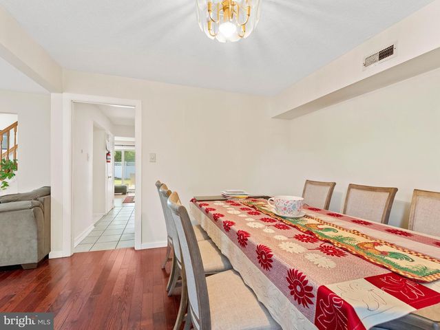 122 ABBEY RD, Voorhees, NJ 08043