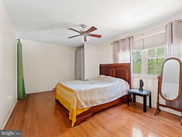 122 ABBEY RD, Voorhees, NJ 08043