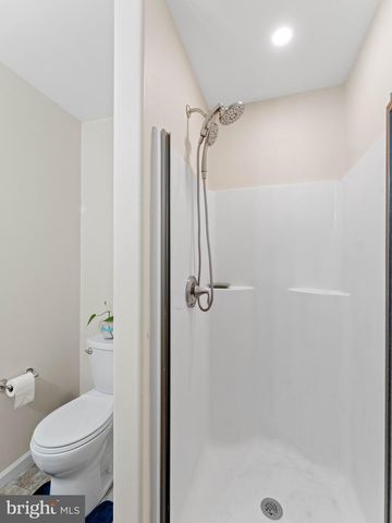 122 ABBEY RD, Voorhees, NJ 08043