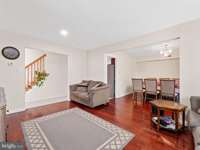 122 ABBEY RD, Voorhees, NJ 08043