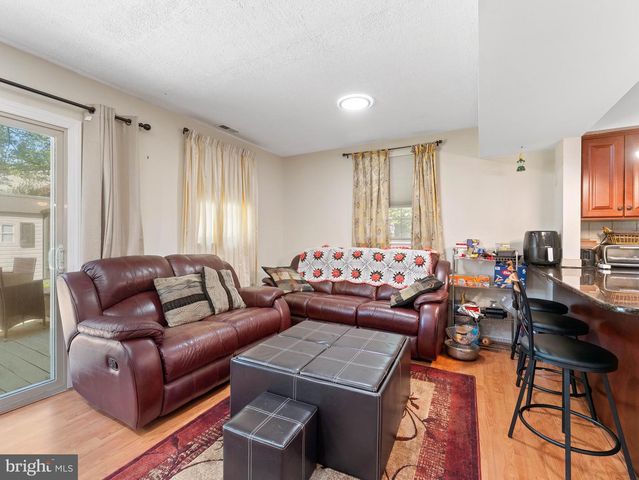 122 ABBEY RD, Voorhees, NJ 08043