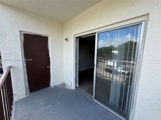 3300 S Dixie Hwy 306, Miami, FL 33133