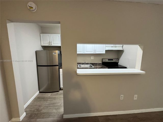 3300 S Dixie Hwy 306, Miami, FL 33133