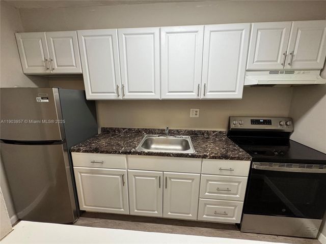 3300 S Dixie Hwy 306, Miami, FL 33133