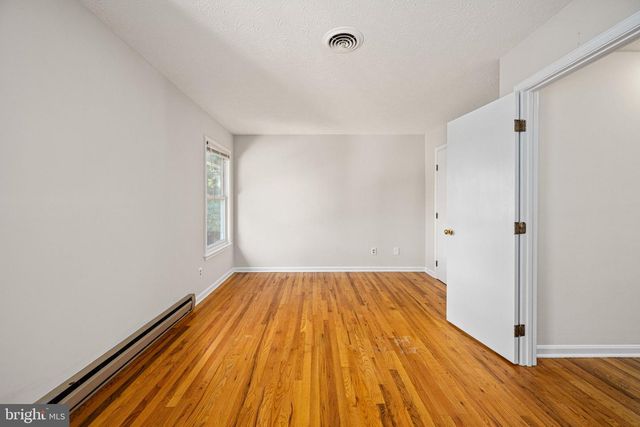 26-A JACKSON AVE, Winchester, VA 22601