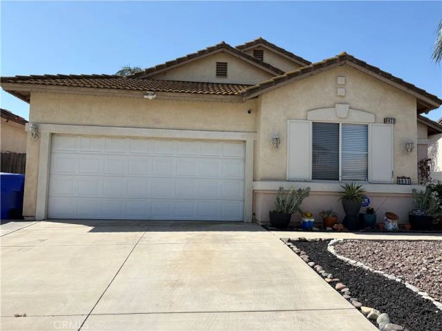 8033 David Way, Riverside, CA 92509