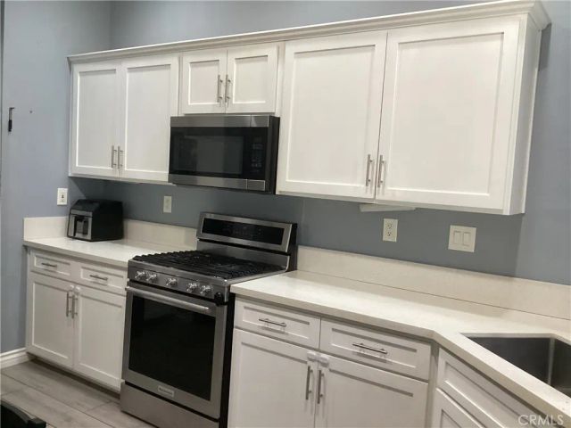 8033 David Way, Riverside, CA 92509