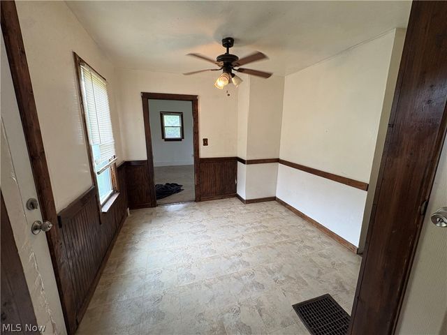 325 E High Street, Leetonia, OH 44431