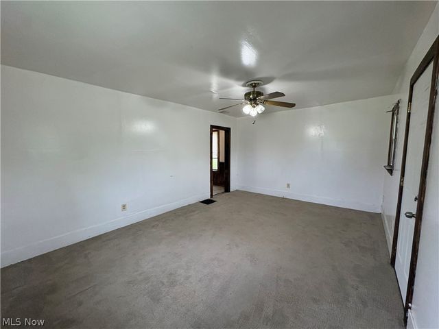 325 E High Street, Leetonia, OH 44431