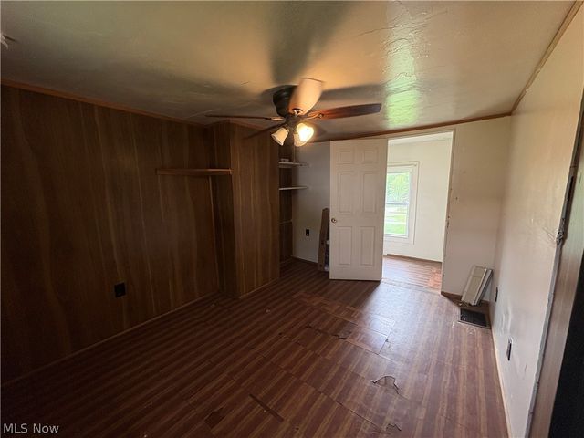 325 E High Street, Leetonia, OH 44431