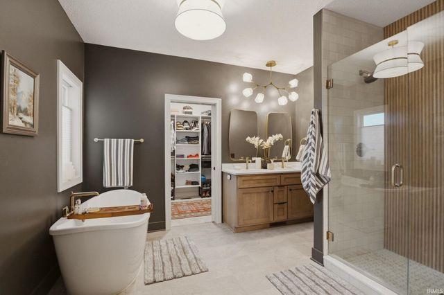 19031 Ringo Road, Auburn, IN 46706