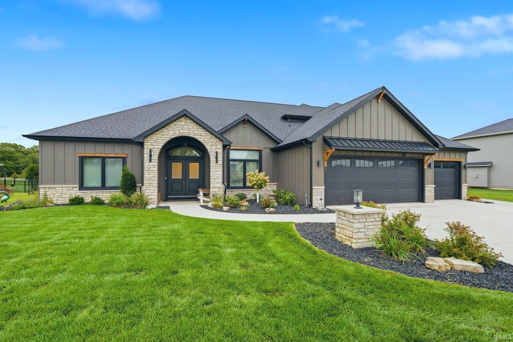 19031 Ringo Road, Auburn, IN 46706