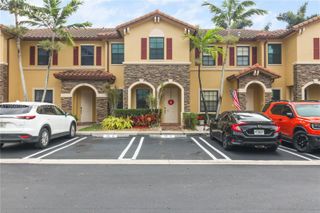 707 SE 32nd Ter, Homestead, FL 33033