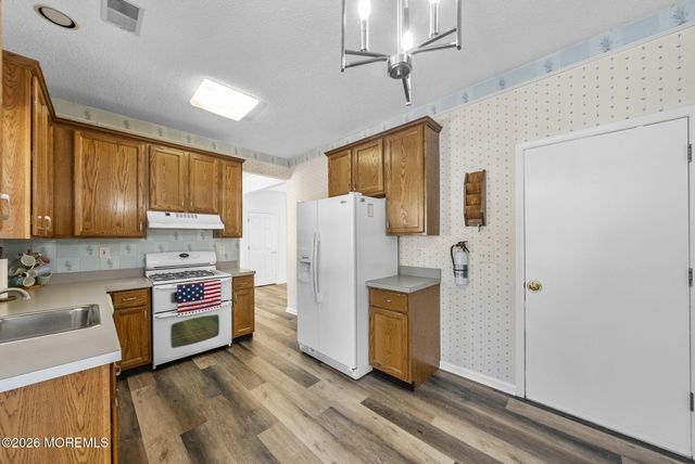 34 Molly Lane, Brick, NJ 08723