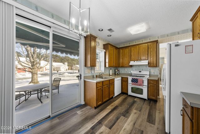 34 Molly Lane, Brick, NJ 08723