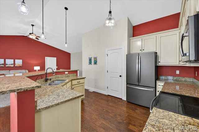 6712 Silverstone Court, Byrnes Mill, MO 63051