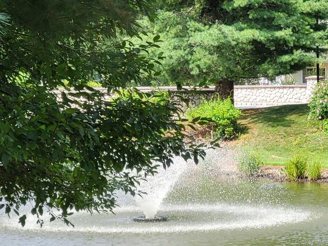 142 Farm House Court, Manorville, NY 11949