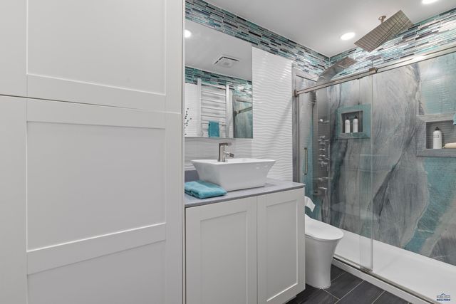 1215 RANGE VIEW CIR, Rapid City, SD 57701