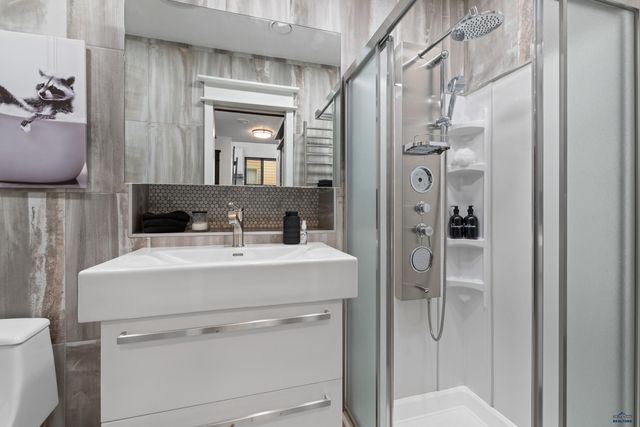 1215 RANGE VIEW CIR, Rapid City, SD 57701