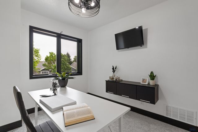 1215 RANGE VIEW CIR, Rapid City, SD 57701