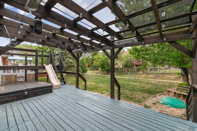 1215 RANGE VIEW CIR, Rapid City, SD 57701