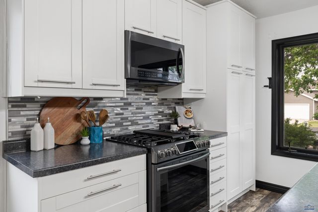 1215 RANGE VIEW CIR, Rapid City, SD 57701