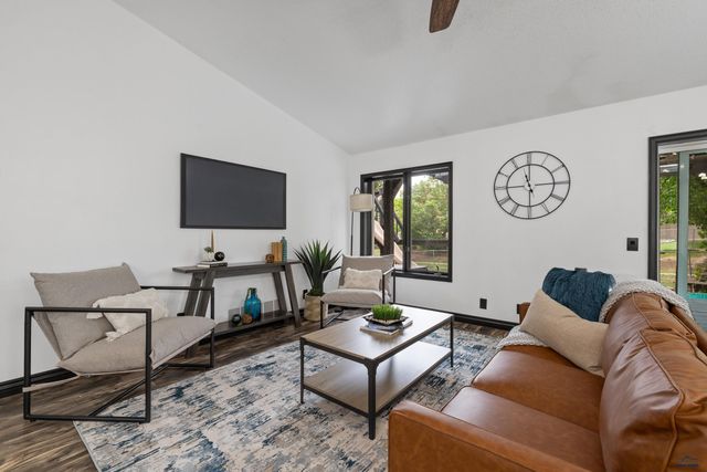 1215 RANGE VIEW CIR, Rapid City, SD 57701