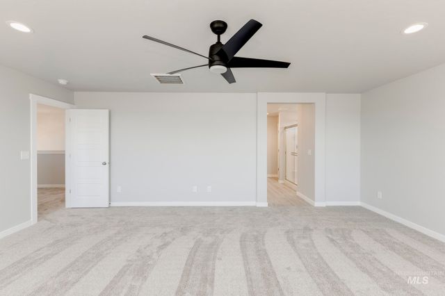 8166 E Cool River Lp, Nampa, ID 83687