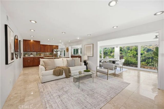 1340 Hillside, Glendale, CA 91208
