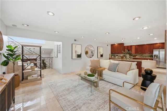 1340 Hillside, Glendale, CA 91208