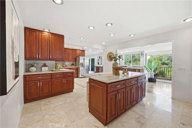 1340 Hillside, Glendale, CA 91208