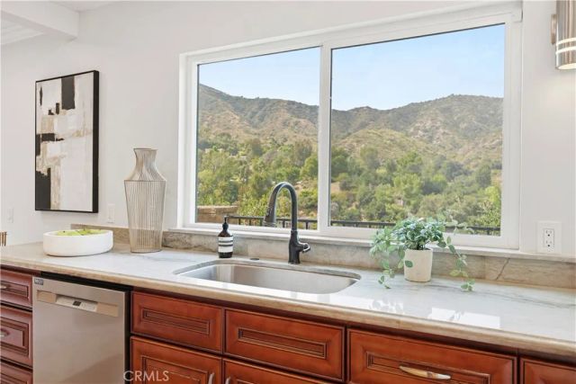 1340 Hillside, Glendale, CA 91208