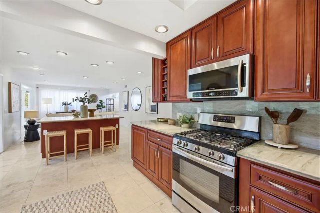 1340 Hillside, Glendale, CA 91208