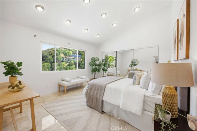 1340 Hillside, Glendale, CA 91208