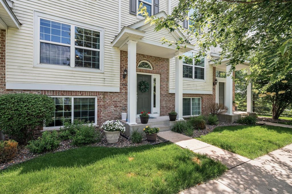 5062 French Drive N, Hugo, MN 55038