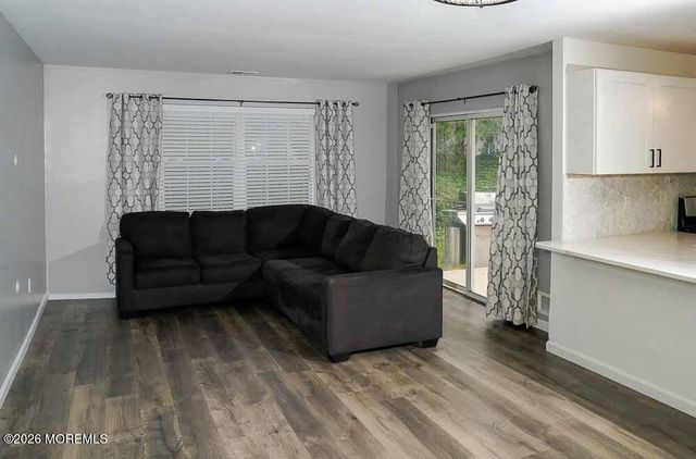 23 Commons Drive, Neptune Township, NJ 07753