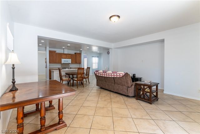 2285 Manosque Lane, Henderson, NV 89044