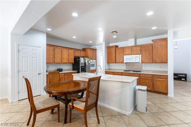 2285 Manosque Lane, Henderson, NV 89044