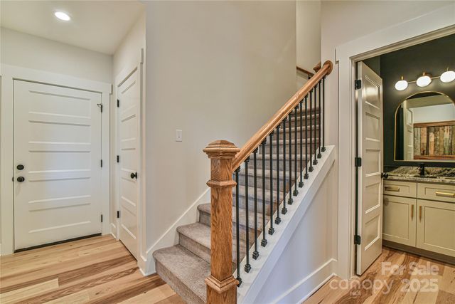 80 Sharon Road, Fairview, NC 28730