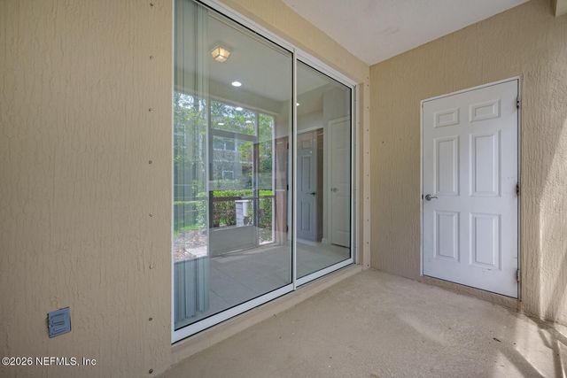8077 SUMMERSIDE Circle, Jacksonville, FL 32256