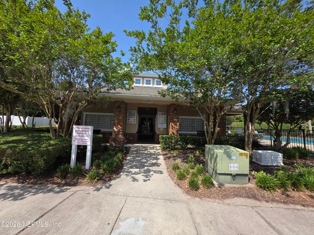 8077 SUMMERSIDE Circle, Jacksonville, FL 32256
